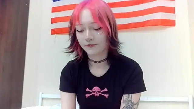 Snapshot of Shine_Luna chatting on 02.23.26 Shine Luna online show from 02.23.26