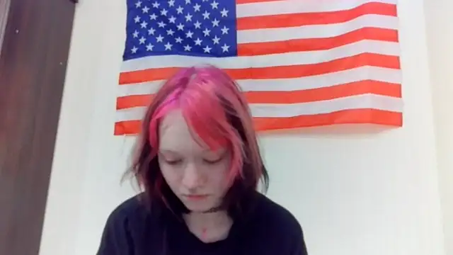 Snapshot of Shine_Luna chatting on 02.26.26 Shine Luna online show from 02.26.26