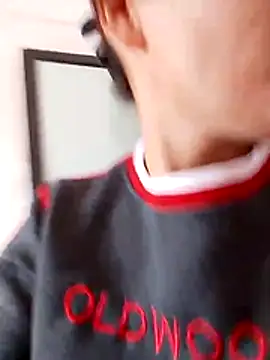 Snapshot of Cako-naka chatting on 12.18.25 Cako-naka online show from 12.18.25