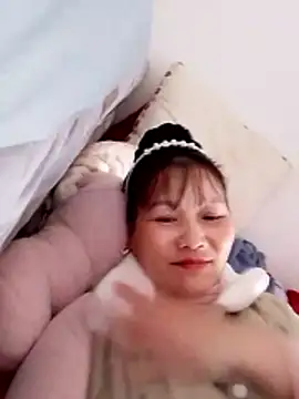 Snapshot of Cako-naka chatting on 02.05.26 Cako-naka online show from 02.05.26