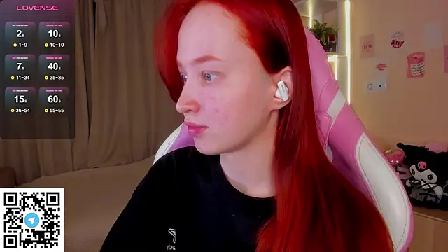 Snapshot of sunflare_ chatting on 02.15.26 sunflare online show from 02.15.26