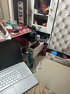 butterflyslay online show from 04.21.26