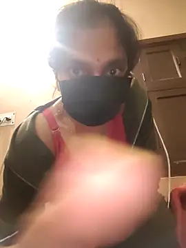 Snapshot of jaanvi-Rani chatting on 12.17.25 jaanvi-Rani online show from 12.17.25