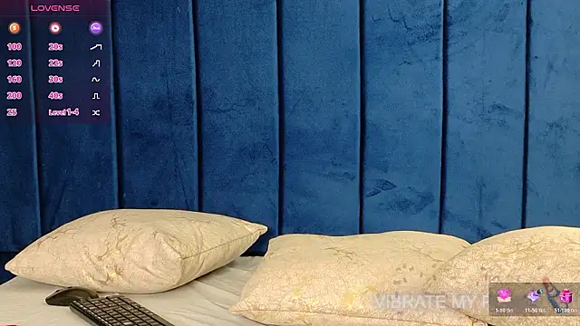 Snapshot of bella_moonlight_cr chatting on 02.22.26 bella moonlight cr online show from 02.22.26