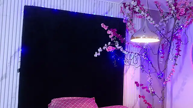 Snapshot of bella_moonlight_cr chatting on 03.08.26 bella moonlight cr online show from 03.08.26