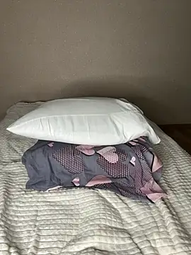 Snapshot of HelloAsh123 chatting on 02.01.26 HelloAsh123 online show from 02.01.26