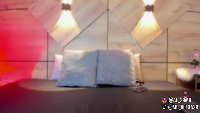 sussan fox  online show from 03.10.26