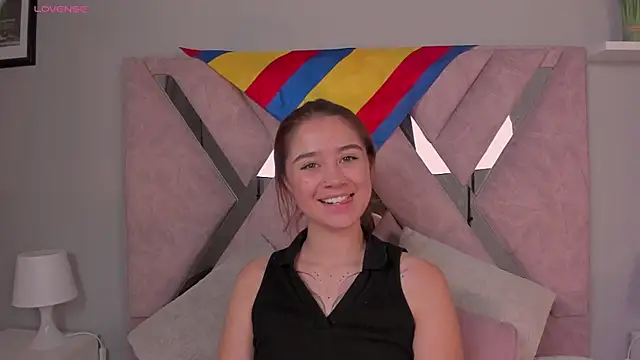 Amelia Saenz  online show from 06.20.26