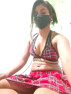 STICKY GIRL online show from 02.02.26