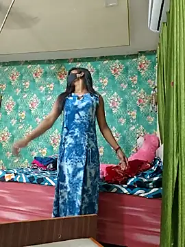 STICKY GIRL online show from 02.22.26