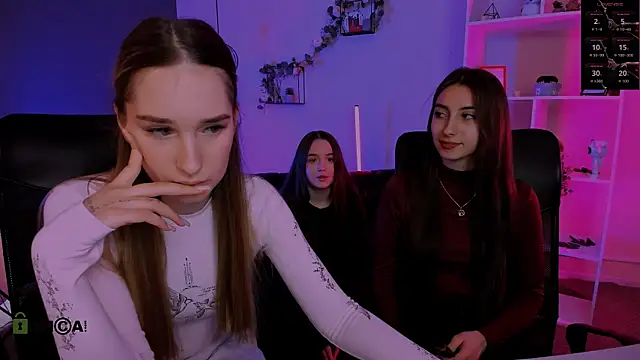 mila firee online show from 03.25.26