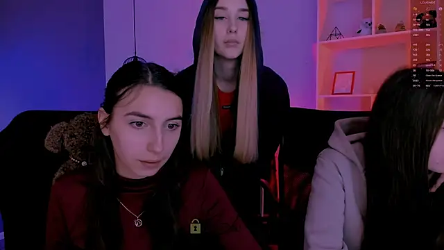 mila firee online show from 04.10.26