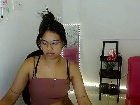 Snapshot of Shawnycarson chatting on 02.11.26 Shawnycarson online show from 02.11.26