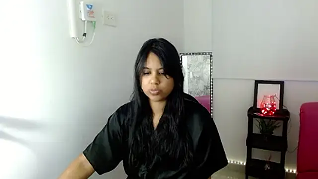 Snapshot of Shawnycarson chatting on 02.17.26 Shawnycarson online show from 02.17.26