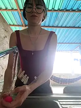 Yelena 77 online show from 12.20.25