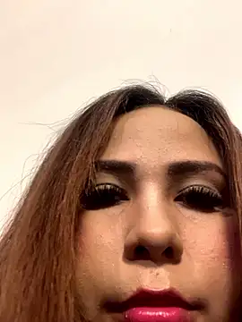 Lunara Vall online show from 02.26.26