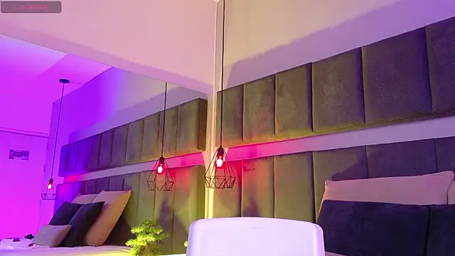 luna blannco online show from 02.13.26