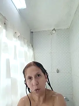 Snapshot of cari75 chatting on 02.14.26 cari75 online show from 02.14.26