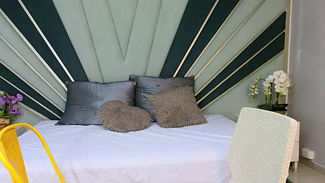 DulceeEsmeralda online show from 04.10.26