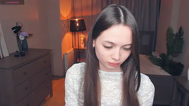 YvonneRobes online show from 02.15.26