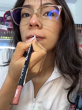 lunaluxury22 online show from 02.17.26