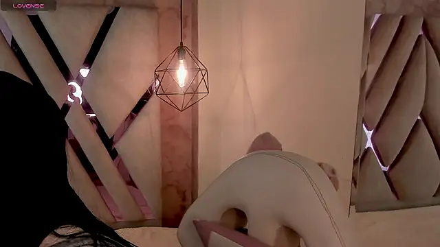 Lovely-martina online show from 02.04.26