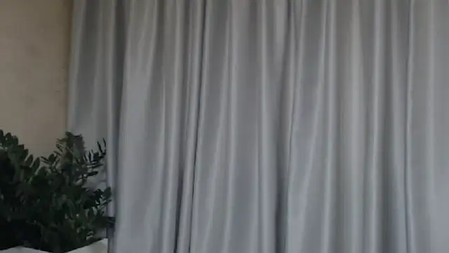 Snapshot of sweetpussy13 chatting on 10.02.25 sweetpussy13 online show from 10.02.25