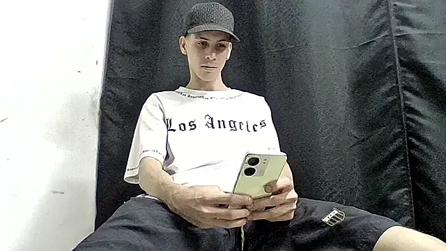 sam hotttt  online show from 01.08.26