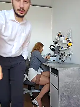 Lovebackground online show from 01.05.25