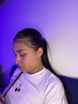 Iam samanthaaa online show from 12.21.25