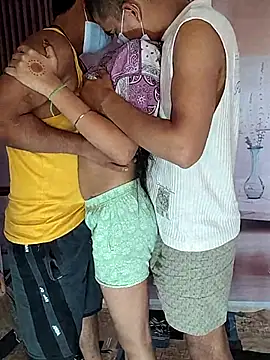 realcouple71 online show from 06.16.26
