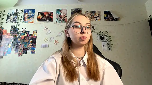 Snapshot of JanelBray chatting on 01.13.26 JanelBray online show from 01.13.26