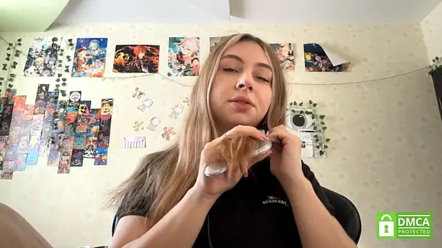 Snapshot of JanelBray chatting on 02.09.26 JanelBray online show from 02.09.26