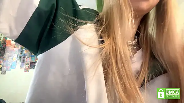 Snapshot of JanelBray chatting on 02.26.26 JanelBray online show from 02.26.26