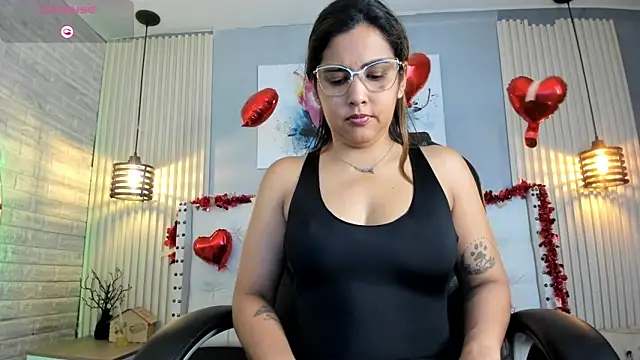 scarletbaker   online show from 02.10.26