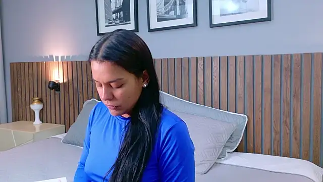 Mia Bellefort online show from 02.14.26