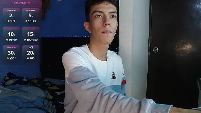 Snapshot of Juan_Gomezz26 chatting on 05.11.26 Juan Gomezz26 online show from 05.11.26