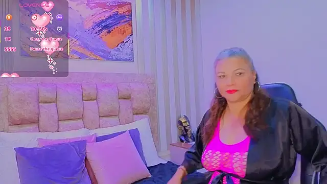 Snapshot of persefone_sky chatting on 02.20.26 persefone sky online show from 02.20.26