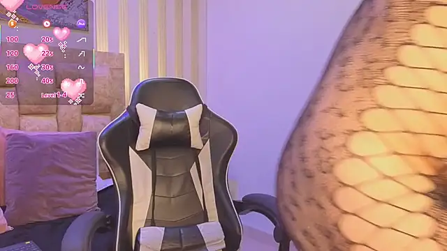 Snapshot of persefone_sky chatting on 02.22.26 persefone sky online show from 02.22.26