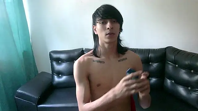 Snapshot of SebasT-sex chatting on 02.19.26 SebasT-sex online show from 02.19.26