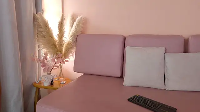 Emmy And Luna online show from 05.30.26