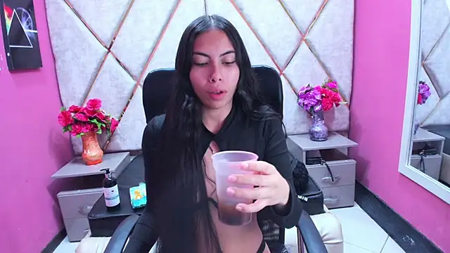 Snapshot of Alana_Hotterr chatting on 01.16.26 Alana Hotterr online show from 01.16.26