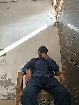 Snapshot of Niteenku chatting on 04.15.26 Niteenku online show from 04.15.26