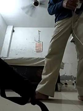 Snapshot of Niteenku chatting on 04.15.26 Niteenku online show from 04.15.26