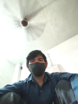 Snapshot of Niteenku chatting on 04.16.26 Niteenku online show from 04.16.26