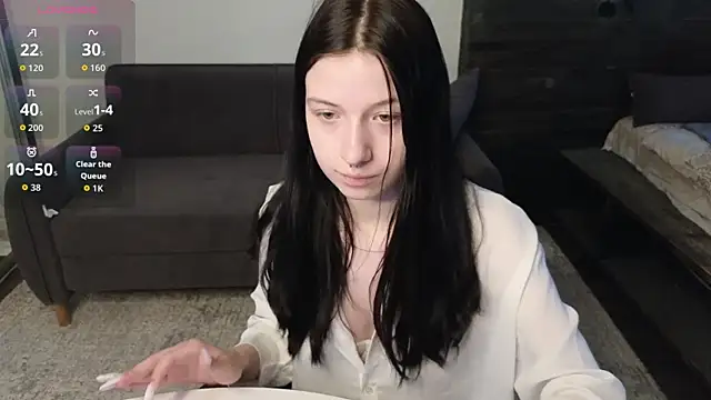 Snapshot of AlicePowells chatting on 05.11.26 AlicePowells online show from 05.11.26