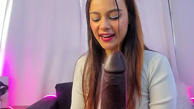 Adelaindiamond  online show from 01.17.26