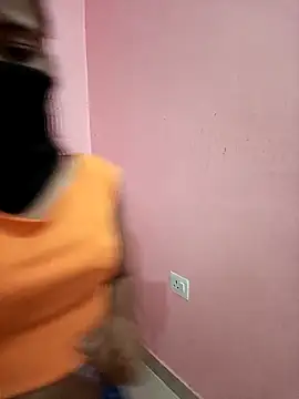 Shivani66 online show from 12.15.25