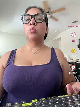 BettyWhispers online show from 05.26.26