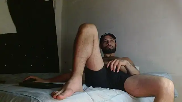 Snapshot of Alex_Flame_ chatting on 04.09.26 Alex Flame online show from 04.09.26